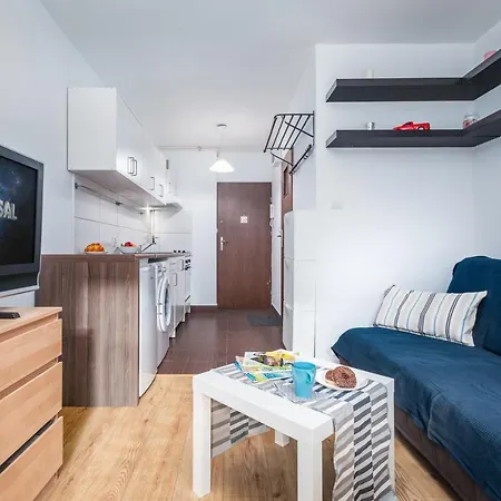 Studio Chmielna By Renters Apartment
